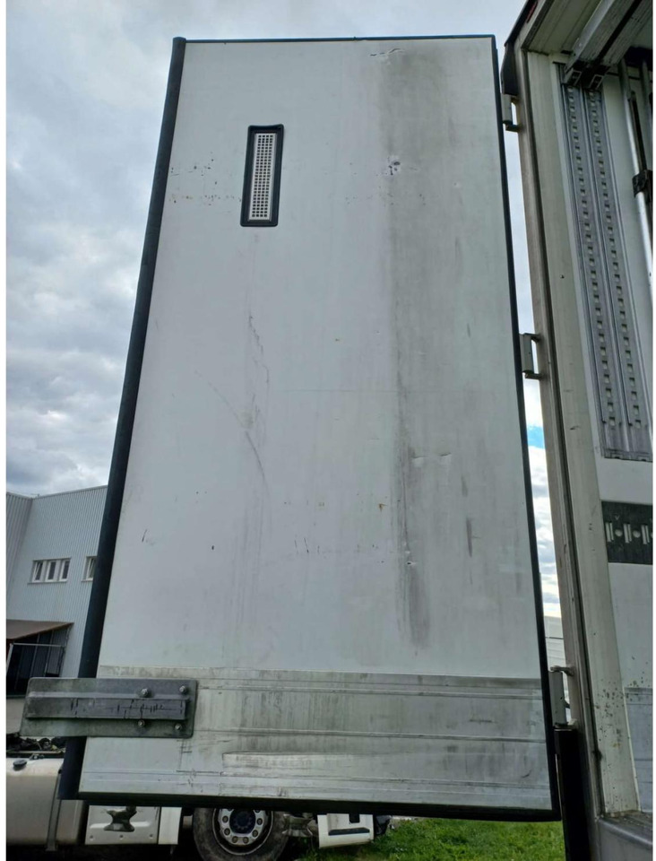 2018 Schmitz Cargobull SKO Double Deck FP 60 ThermoKing SLXi 300 Lifting Axle - Semirremolque frigorífico: foto 4 2018 Schmitz Cargobull SKO Double Deck FP 60 ThermoKing SLXi 300 Lifting Axle - Semirremolque frigorífico: foto 4