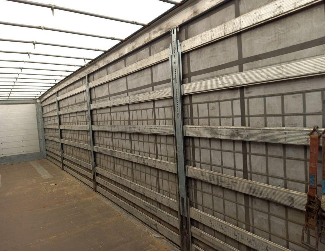 2021 Schmitz Cargobull SCS24/L Varios - Semirremolque lona: foto 4 2021 Schmitz Cargobull SCS24/L Varios - Semirremolque lona: foto 4