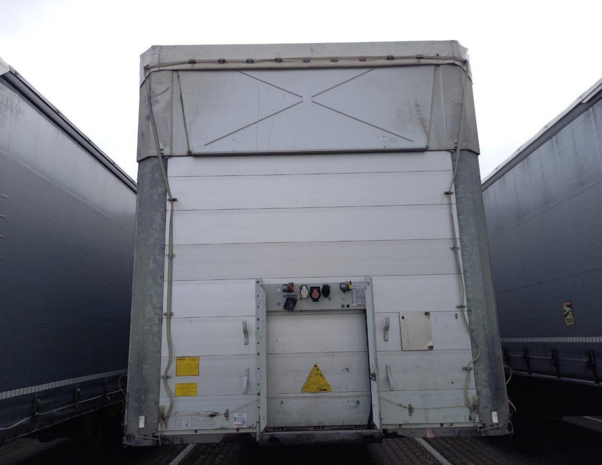 2021 Schmitz Cargobull SCS24/L Varios - Semirremolque lona: foto 1 2021 Schmitz Cargobull SCS24/L Varios - Semirremolque lona: foto 1