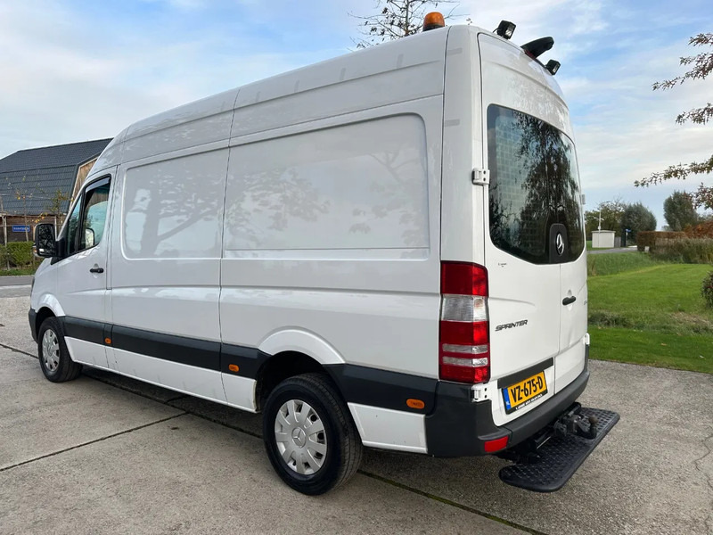 Arrendamiento de Mercedes-Benz Sprinter 313 CDI / L2H2 / AUTOMAAT / NL BUS / 130 PK / 2-ZITS / CC / AIRCO / CAMERA Mercedes-Benz Sprinter 313 CDI / L2H2 / AUTOMAAT / NL BUS / 130 PK / 2-ZITS / CC / AIRCO / CAMERA: foto 9 Arrendamiento de Mercedes-Benz Sprinter 313 CDI / L2H2 / AUTOMAAT / NL BUS / 130 PK / 2-ZITS / CC / AIRCO / CAMERA Mercedes-Benz Sprinter 313 CDI / L2H2 / AUTOMAAT / NL BUS / 130 PK / 2-ZITS / CC / AIRCO / CAMERA: foto 9