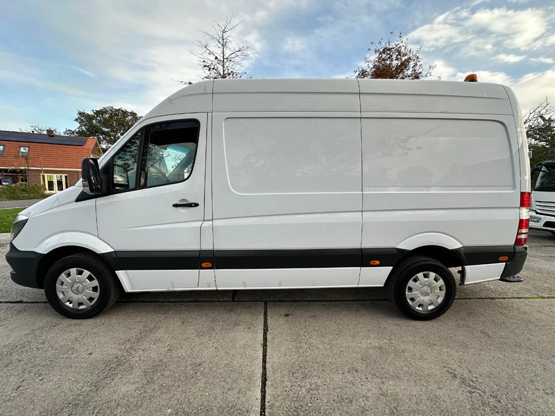 Arrendamiento de Mercedes-Benz Sprinter 313 CDI / L2H2 / AUTOMAAT / NL BUS / 130 PK / 2-ZITS / CC / AIRCO / CAMERA Mercedes-Benz Sprinter 313 CDI / L2H2 / AUTOMAAT / NL BUS / 130 PK / 2-ZITS / CC / AIRCO / CAMERA: foto 7 Arrendamiento de Mercedes-Benz Sprinter 313 CDI / L2H2 / AUTOMAAT / NL BUS / 130 PK / 2-ZITS / CC / AIRCO / CAMERA Mercedes-Benz Sprinter 313 CDI / L2H2 / AUTOMAAT / NL BUS / 130 PK / 2-ZITS / CC / AIRCO / CAMERA: foto 7