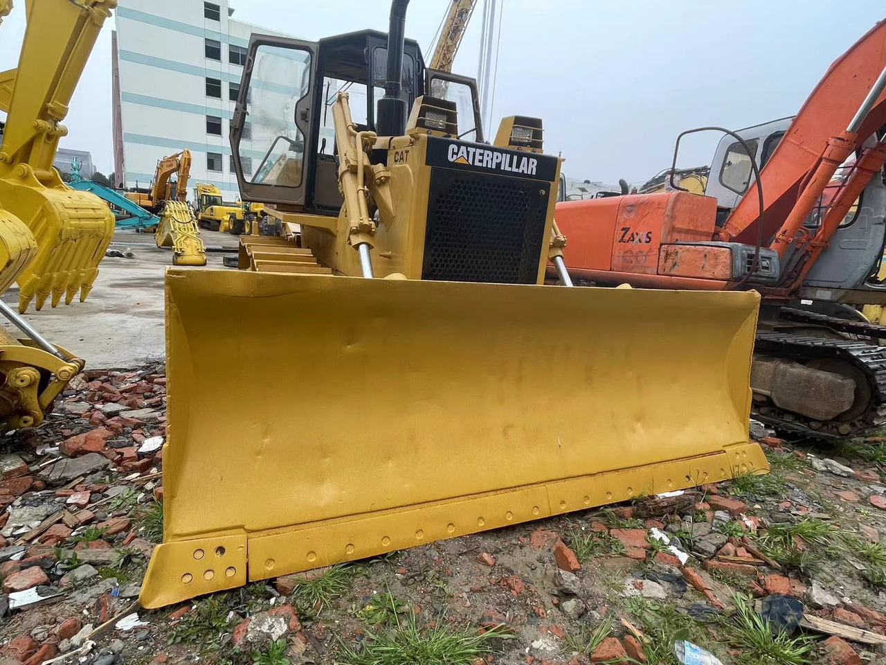CATERPILLAR D6G - Bulldozer: foto 2 CATERPILLAR D6G - Bulldozer: foto 2
