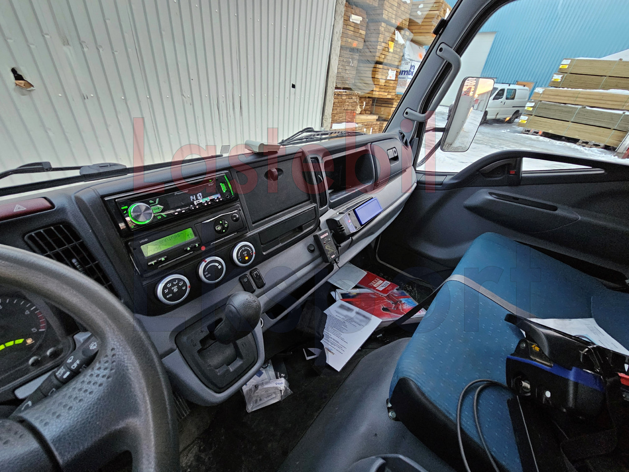 Arrendamiento de MITSUBISHI Fuso CANTER / FASSI F50 / LOW KM MITSUBISHI Fuso CANTER / FASSI F50 / LOW KM: foto 35