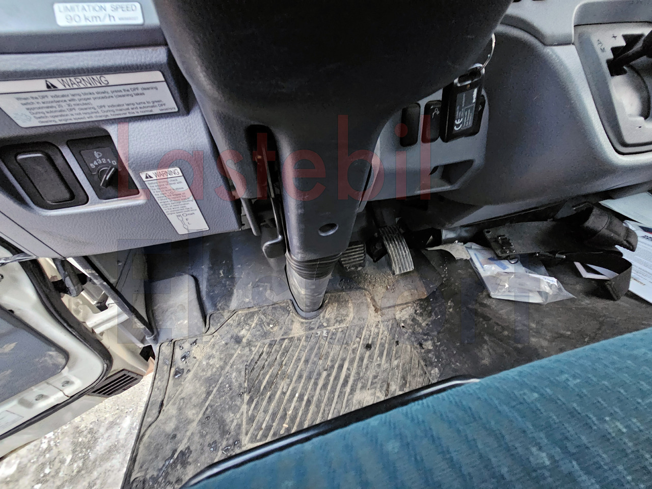 Arrendamiento de MITSUBISHI Fuso CANTER / FASSI F50 / LOW KM MITSUBISHI Fuso CANTER / FASSI F50 / LOW KM: foto 32