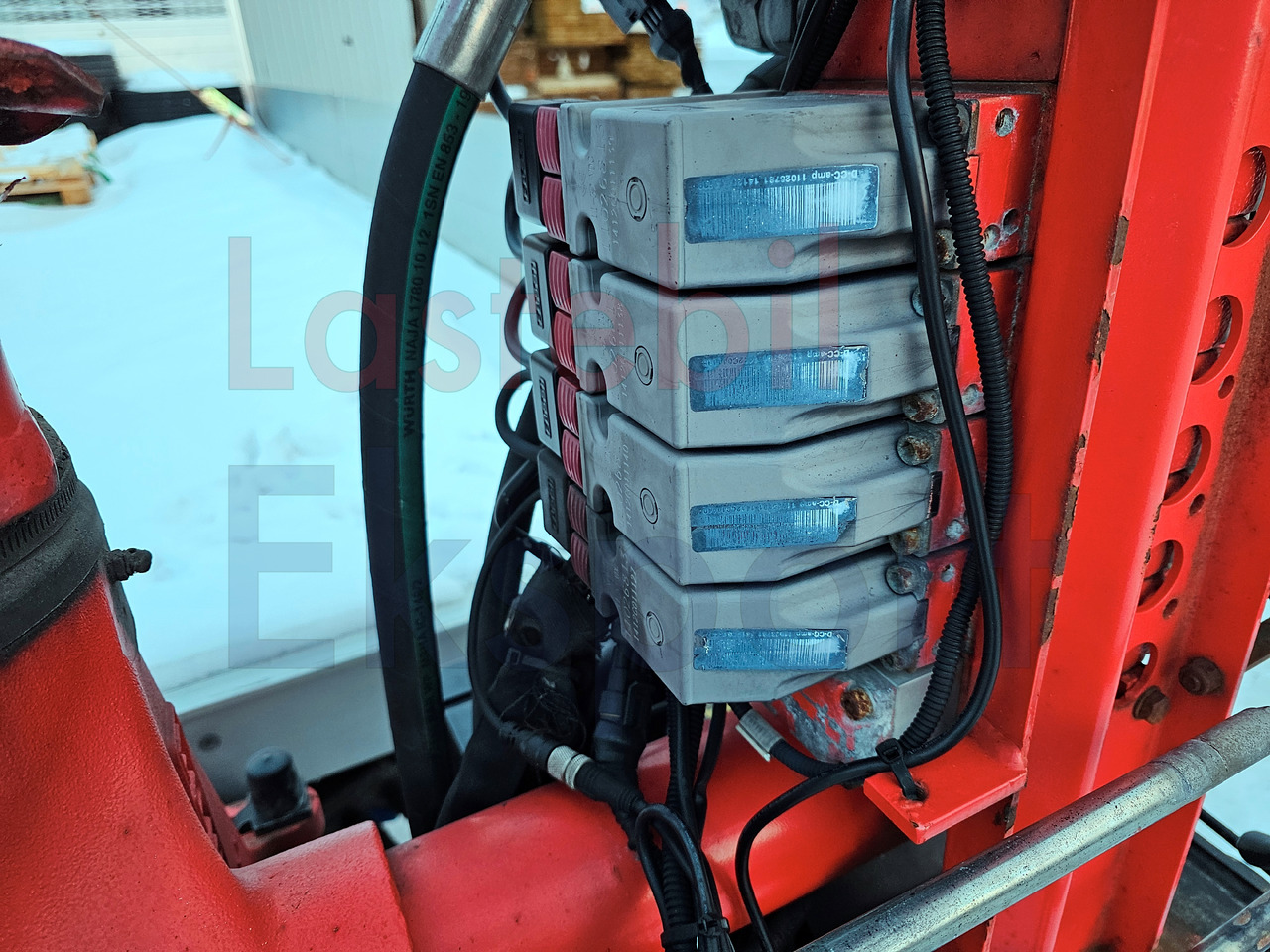 Arrendamiento de MITSUBISHI Fuso CANTER / FASSI F50 / LOW KM MITSUBISHI Fuso CANTER / FASSI F50 / LOW KM: foto 11
