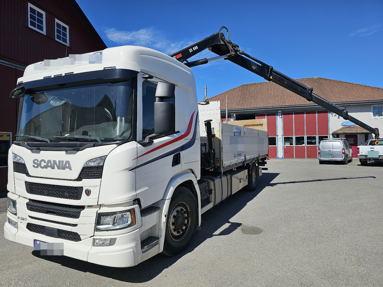 Scania P320 - Camión caja abierta, Camión grúa: foto 1 Scania P320 - Camión caja abierta, Camión grúa: foto 1