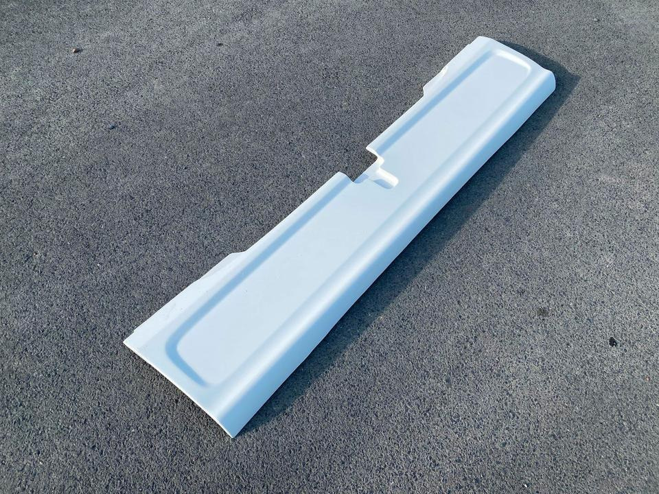 MAN Lions City A21 Heckstoßstange mit AHK Ausschnitt OE 88732035011 / 88.73203-5011 *280€ NETTO* Rohteil - Parachoques para Autobús: foto 2 MAN Lions City A21 Heckstoßstange mit AHK Ausschnitt OE 88732035011 / 88.73203-5011 *280€ NETTO* Rohteil - Parachoques para Autobús: foto 2