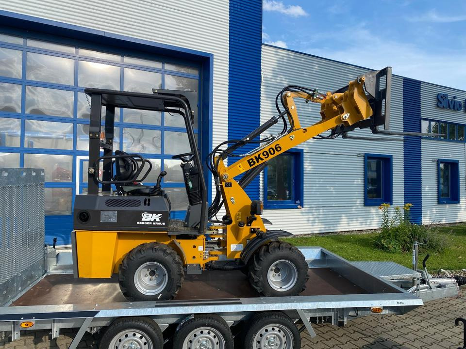 Radlader/Hoflader BK906 inkl. Tieflader und Gabel/Schaufelpaket *INKL.19% MWST*BERGER KRAUS*PERKINS*SOFORT!* - Cargadora articulada, Remolque: foto 5 Radlader/Hoflader BK906 inkl. Tieflader und Gabel/Schaufelpaket *INKL.19% MWST*BERGER KRAUS*PERKINS*SOFORT!* - Cargadora articulada, Remolque: foto 5