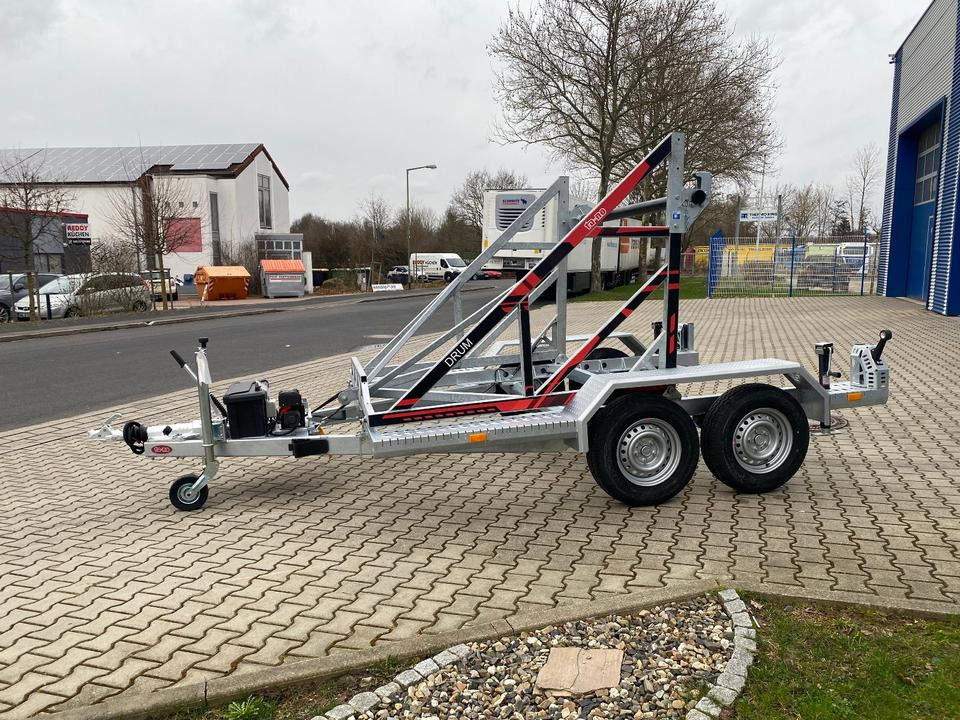 Vermietung / Kabelanhänger 3500KG E-Winde / Nutzlast 2749KG / Kabeltrommel-Anhänger / Glasfaser / 1 Woche - Remolque portabobinas: foto 4 Vermietung / Kabelanhänger 3500KG E-Winde / Nutzlast 2749KG / Kabeltrommel-Anhänger / Glasfaser / 1 Woche - Remolque portabobinas: foto 4