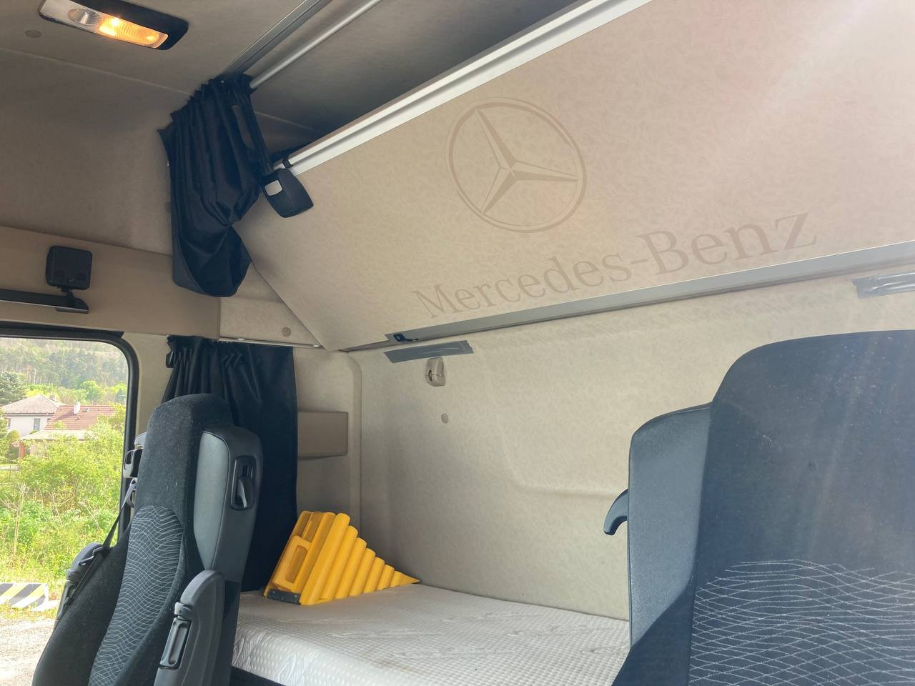 Arrendamiento de Mercedes-Benz Actros 1845 LS 4x2 BigSpace Mercedes-Benz Actros 1845 LS 4x2 BigSpace: foto 18