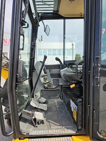 Excavadora de cadenas JCB 86C-2T: foto 9