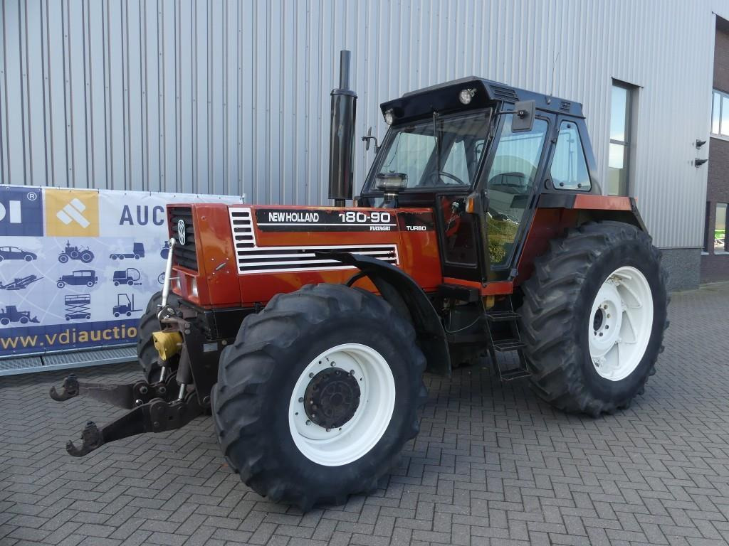 Fiat New Holland 180-90 4WD - Tractor: foto 3 Fiat New Holland 180-90 4WD - Tractor: foto 3