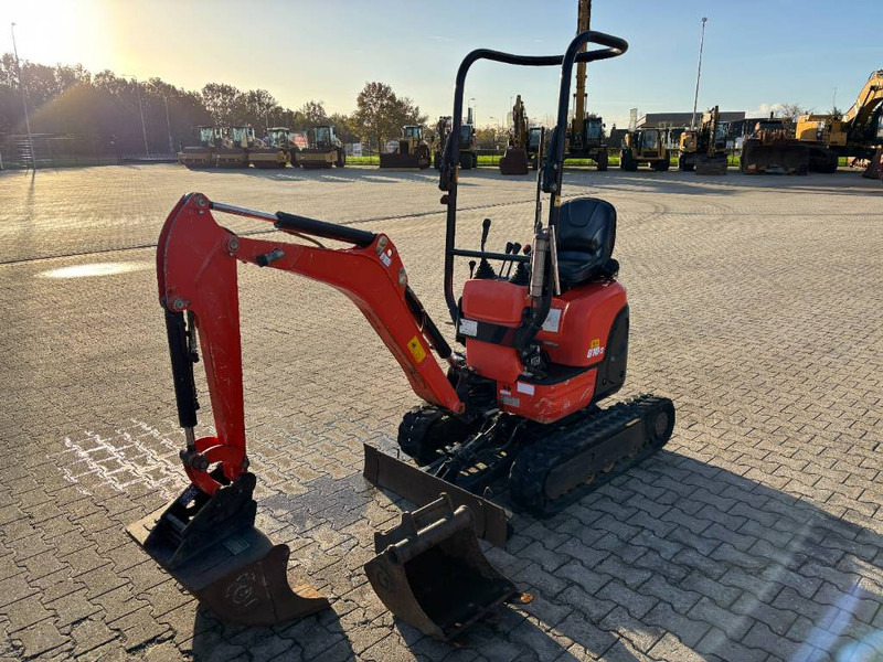 Kubota U10-3 - Miniexcavadora: foto 1 Kubota U10-3 - Miniexcavadora: foto 1