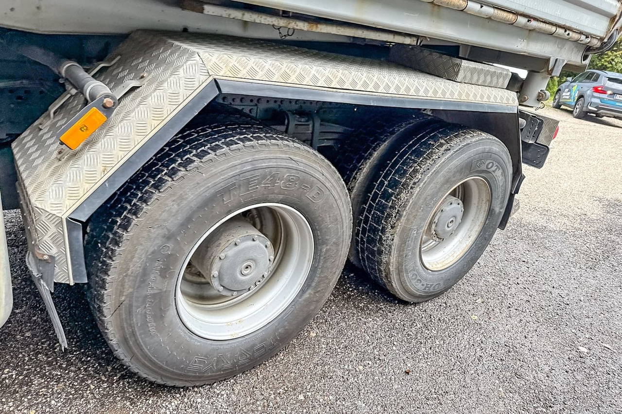 Mercedes-Benz Arocs 4152 - Camión volquete: foto 4 Mercedes-Benz Arocs 4152 - Camión volquete: foto 4