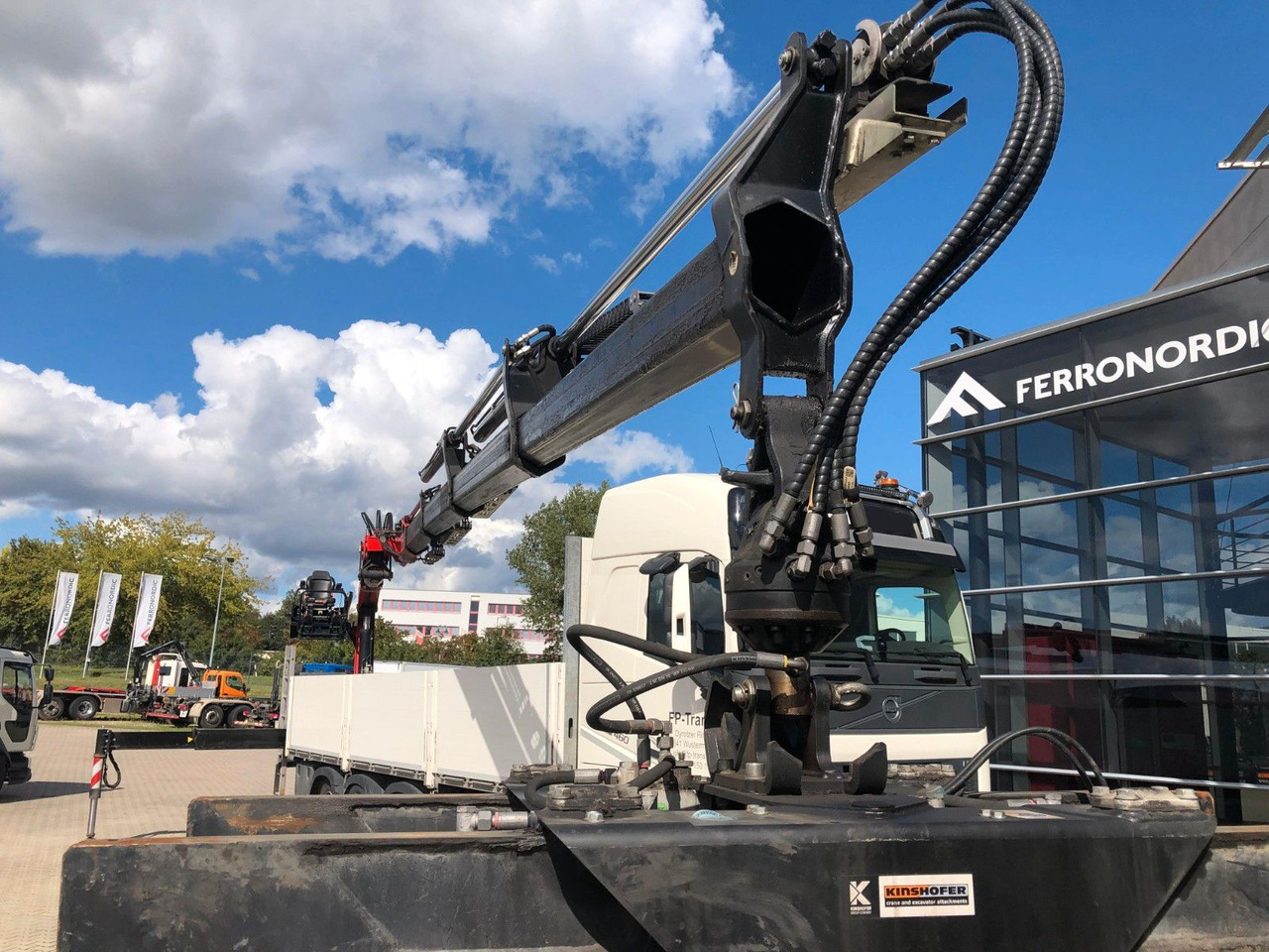 Volvo FH460 8x2 TRIDEM VLA&NLA gelenkt*FASSI F215AS.24 - Camión caja abierta, Camión grúa: foto 4 Volvo FH460 8x2 TRIDEM VLA&NLA gelenkt*FASSI F215AS.24 - Camión caja abierta, Camión grúa: foto 4