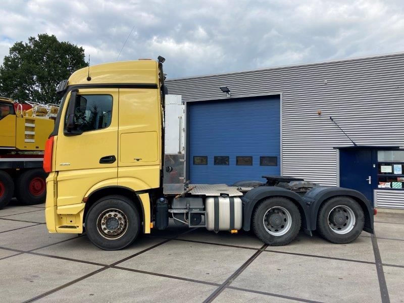 Mercedes-Benz Actros 3351 6x4 - Cabeza tractora: foto 4 Mercedes-Benz Actros 3351 6x4 - Cabeza tractora: foto 4