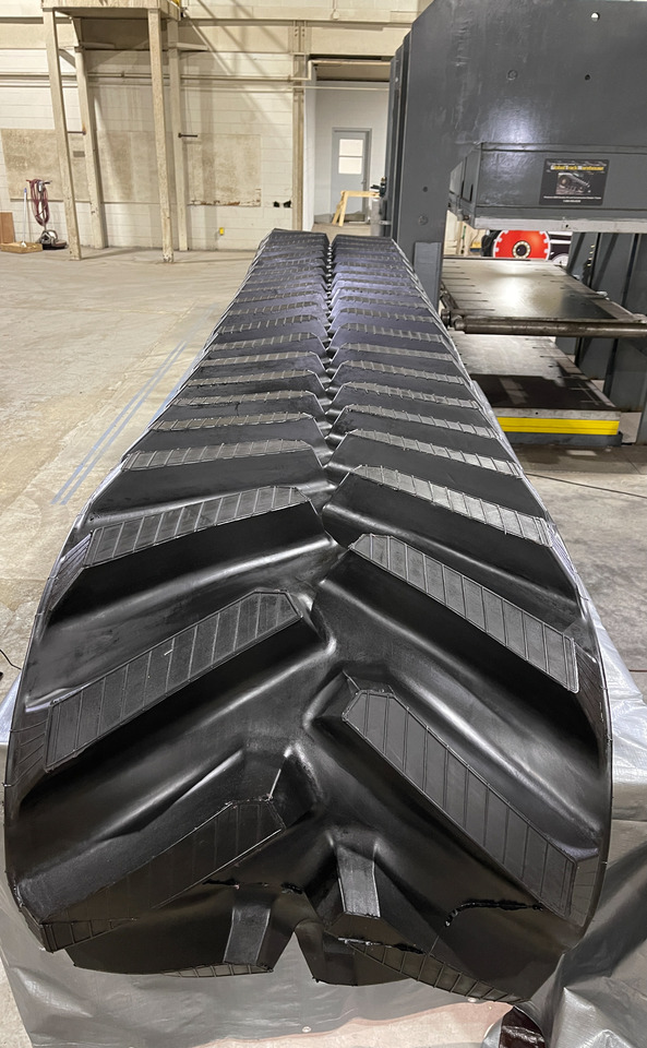 Oruga para Tractor de cadenas GTW TankTuff for John Deere 8000T, 9000T, 8RT, 9RT 9030T, 8RX, and 9RX series: foto 8 Oruga para Tractor de cadenas GTW TankTuff for John Deere 8000T, 9000T, 8RT, 9RT 9030T, 8RX, and 9RX series: foto 8