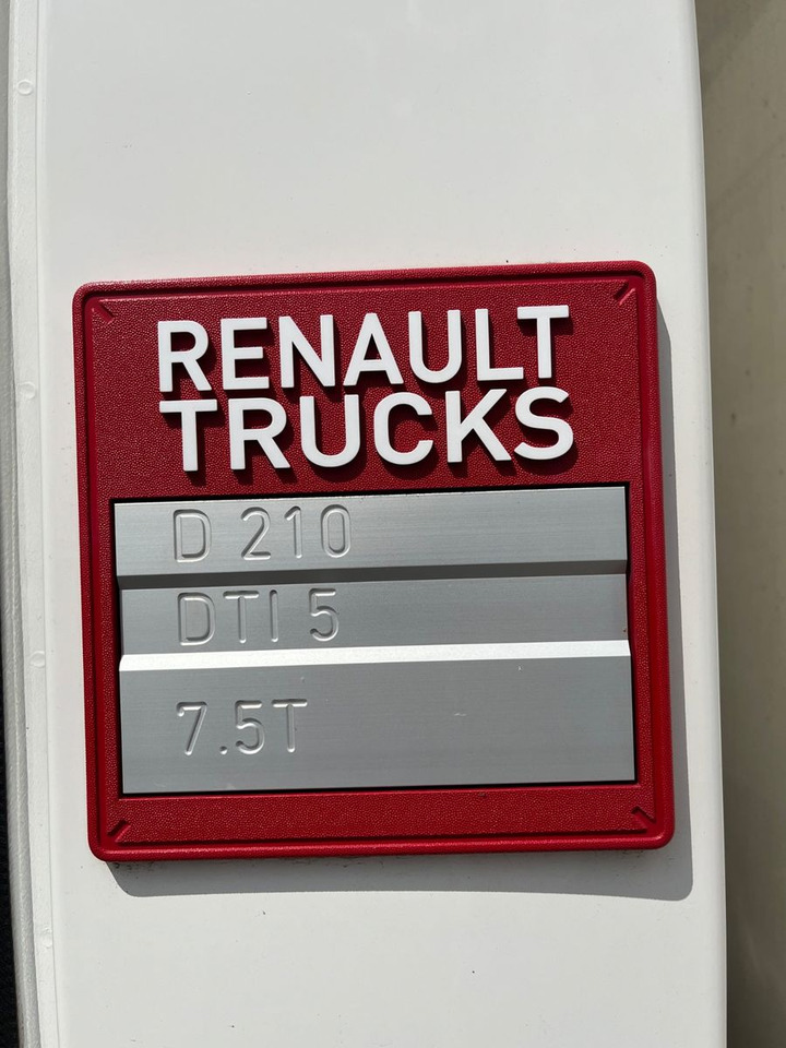 Furgoneta caja cerrada Renault D7.5 210 Kofferaufbau mit LBW: foto 12