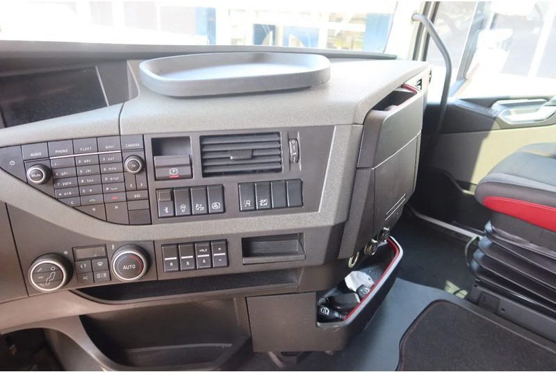 Volvo FH 460 Voith Retarder Standklima, Iparkcool - Cabeza tractora: foto 5 Volvo FH 460 Voith Retarder Standklima, Iparkcool - Cabeza tractora: foto 5