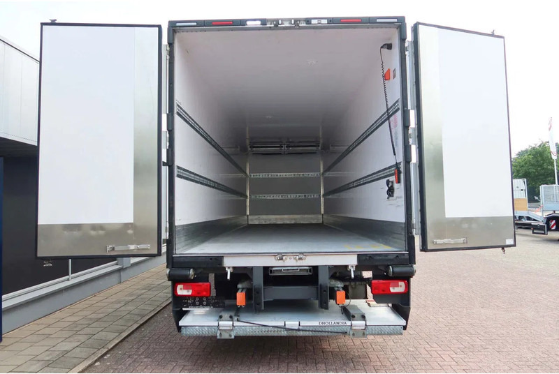 DAF CF 370 KoelVries+Klep FRC 04-2027 Dhollandia 1500 kg - Camión frigorífico: foto 4 DAF CF 370 KoelVries+Klep FRC 04-2027 Dhollandia 1500 kg - Camión frigorífico: foto 4