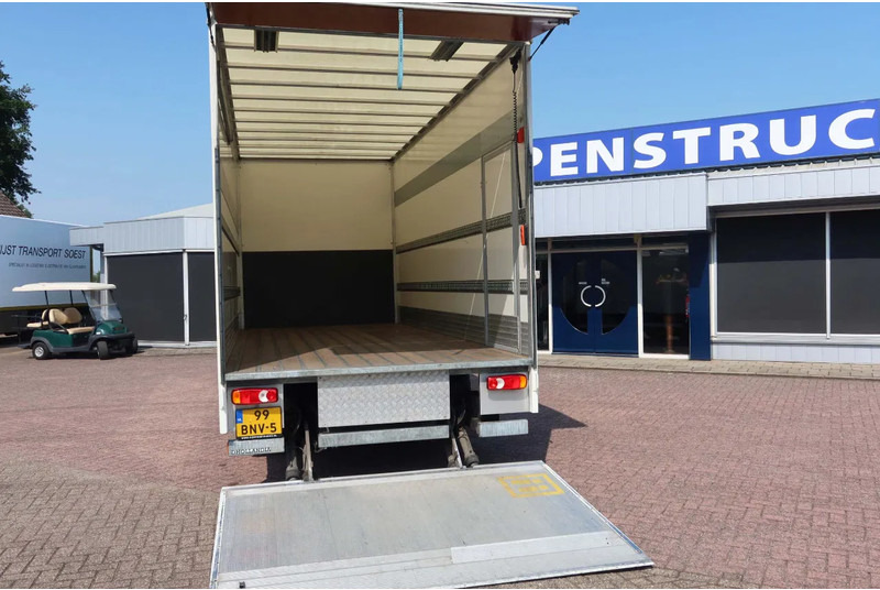 DAF LF 210 Bakwagen + Dhollandia klep 1500 kg - Camión caja cerrada: foto 4 DAF LF 210 Bakwagen + Dhollandia klep 1500 kg - Camión caja cerrada: foto 4