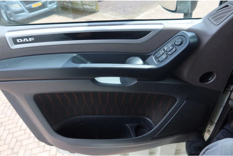 Camión portavehículos DAF XF 106.480 106 XF 480: foto 18 Camión portavehículos DAF XF 106.480 106 XF 480: foto 18