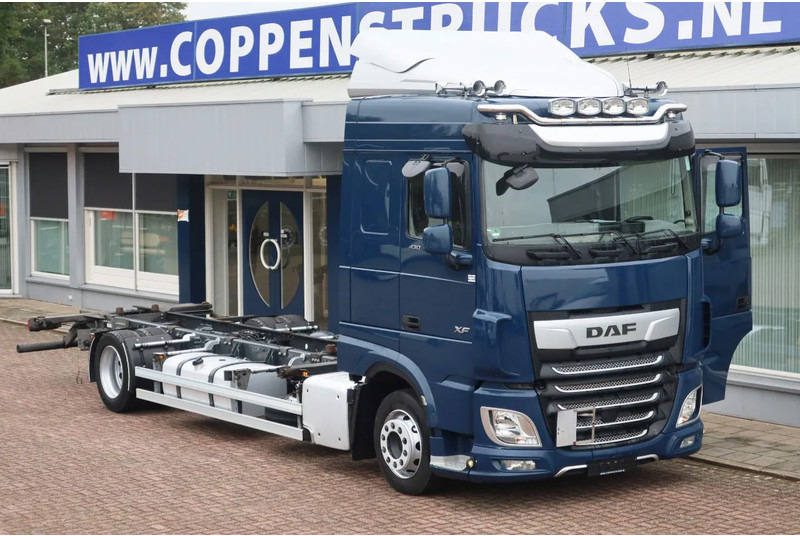 DAF XF 430 430 FA 4x2 BDF/Chassiscabine Wisselbare opbouw - Camión chasis: foto 2 DAF XF 430 430 FA 4x2 BDF/Chassiscabine Wisselbare opbouw - Camión chasis: foto 2