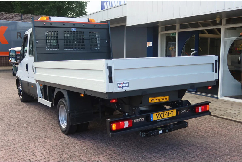 Iveco Daily 35C16 HI Matic Dubbele cabine open 7 persoons uitvoering. Dubbel lucht achter as. 3.0 L motor - Furgoneta, Furgoneta combi: foto 3 Iveco Daily 35C16 HI Matic Dubbele cabine open 7 persoons uitvoering. Dubbel lucht achter as. 3.0 L motor - Furgoneta, Furgoneta combi: foto 3