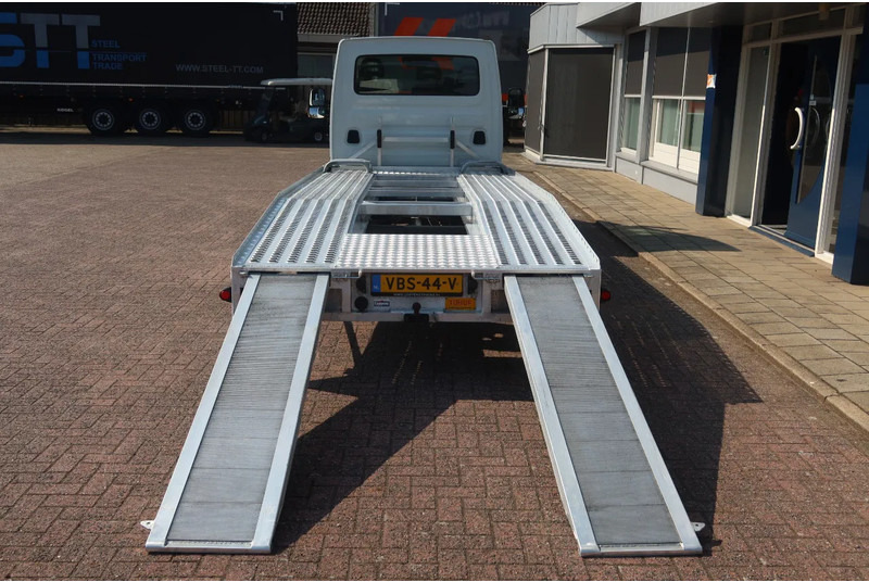 Iveco Daily 40 C 18 Luchtvering 3.0 L motor Tijhof Opbouw. Automaat - Furgoneta: foto 4 Iveco Daily 40 C 18 Luchtvering 3.0 L motor Tijhof Opbouw. Automaat - Furgoneta: foto 4