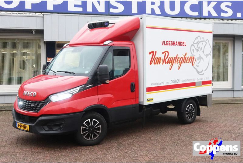 Iveco 35S 180 35 S 180 Hi-Matic - Furgoneta frigorifica: foto 1 Iveco 35S 180 35 S 180 Hi-Matic - Furgoneta frigorifica: foto 1