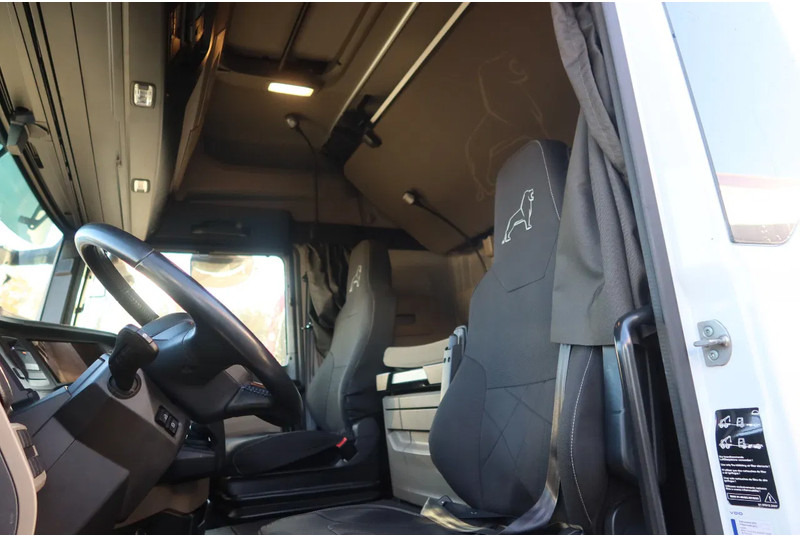 MAN TGM 18.290 Koel/ vries Thermoking UT 800 Diesel /elektrisch 2x bed - Camión frigorífico: foto 5 MAN TGM 18.290 Koel/ vries Thermoking UT 800 Diesel /elektrisch 2x bed - Camión frigorífico: foto 5