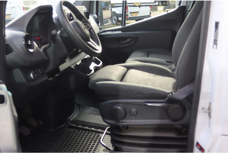 Mercedes-Benz Sprinter 519 CDI B.E. Koel Combi + Laadklep 1000kg Met Stekker 220 Volt - Furgoneta frigorifica: foto 5 Mercedes-Benz Sprinter 519 CDI B.E. Koel Combi + Laadklep 1000kg Met Stekker 220 Volt - Furgoneta frigorifica: foto 5