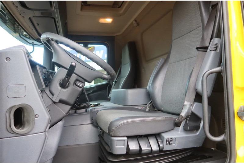 Scania P250 Bak+Klep E6 Dhollandia 1500 kg - Camión caja cerrada: foto 5 Scania P250 Bak+Klep E6 Dhollandia 1500 kg - Camión caja cerrada: foto 5