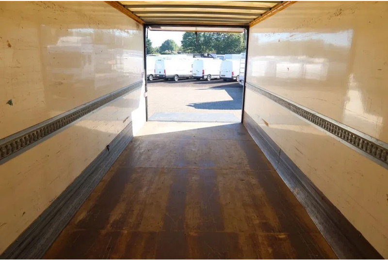 Volvo FE 250 FE 250 Bak + klep E6 - Camión caja cerrada: foto 4 Volvo FE 250 FE 250 Bak + klep E6 - Camión caja cerrada: foto 4