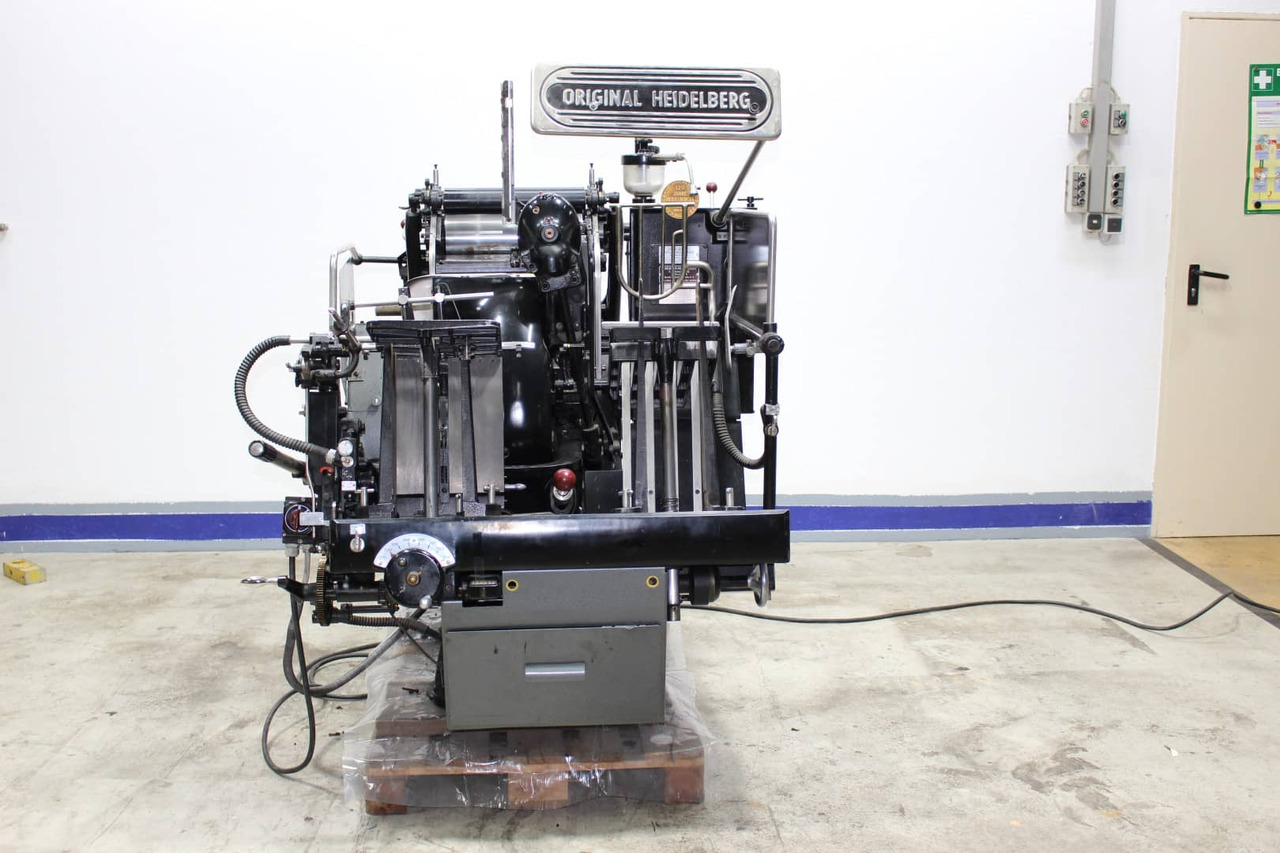 Heidelberg OHT - Máquina cortadora de papel: foto 1 Heidelberg OHT - Máquina cortadora de papel: foto 1