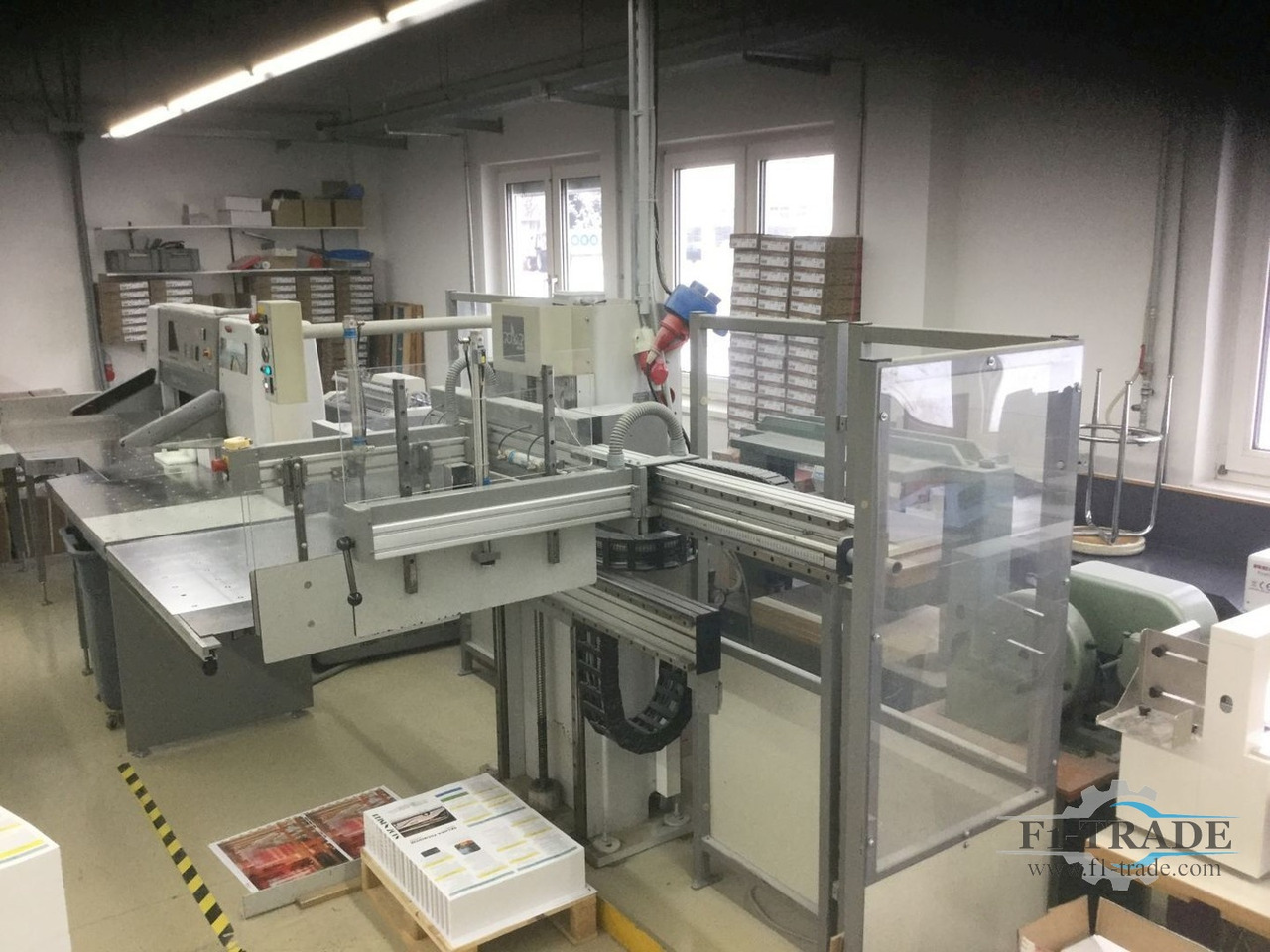 Polar TR 1ER 110-4 - Máquina de impresión: foto 5 Polar TR 1ER 110-4 - Máquina de impresión: foto 5