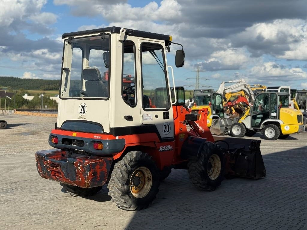 Kubota R 420 - Cargadora de ruedas: foto 5 Kubota R 420 - Cargadora de ruedas: foto 5