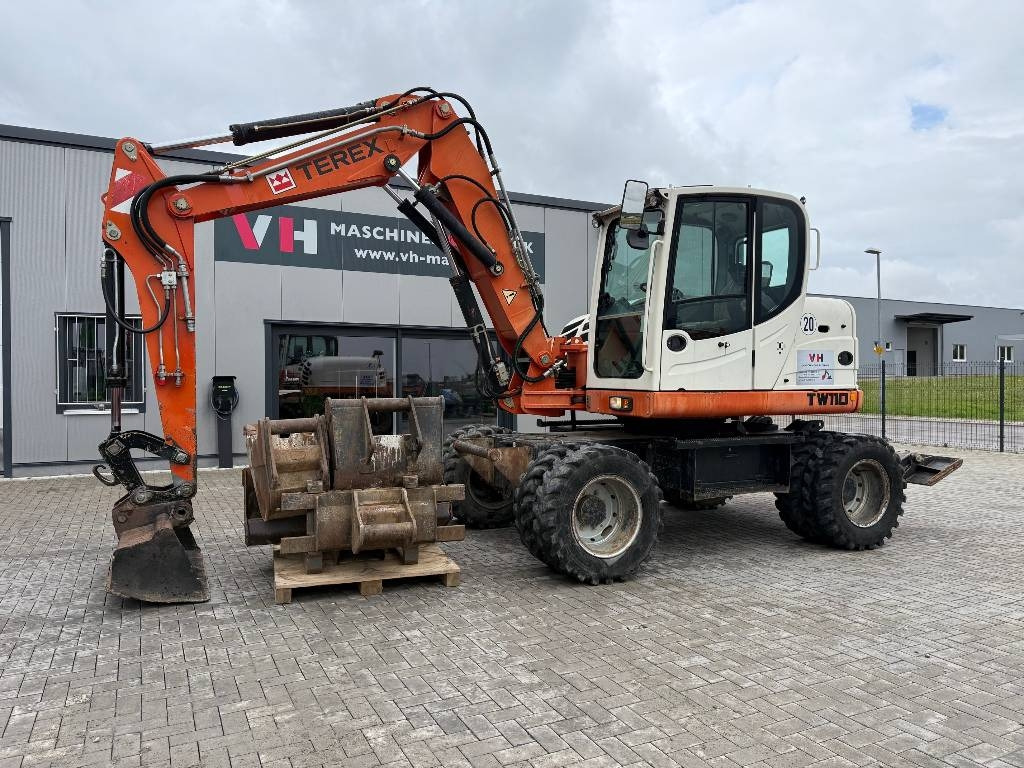 Terex TW 110 - Excavadora de ruedas: foto 1 Terex TW 110 - Excavadora de ruedas: foto 1