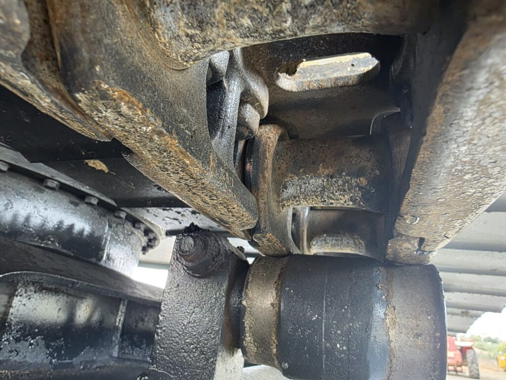 KOBELCO SK140SRLC-5 - Excavadora de cadenas: foto 4 KOBELCO SK140SRLC-5 - Excavadora de cadenas: foto 4