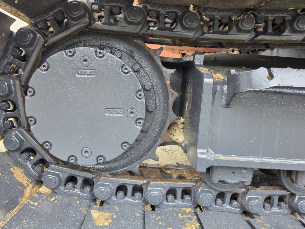 KOBELCO SK140SRLC-5 - Excavadora de cadenas: foto 3 KOBELCO SK140SRLC-5 - Excavadora de cadenas: foto 3