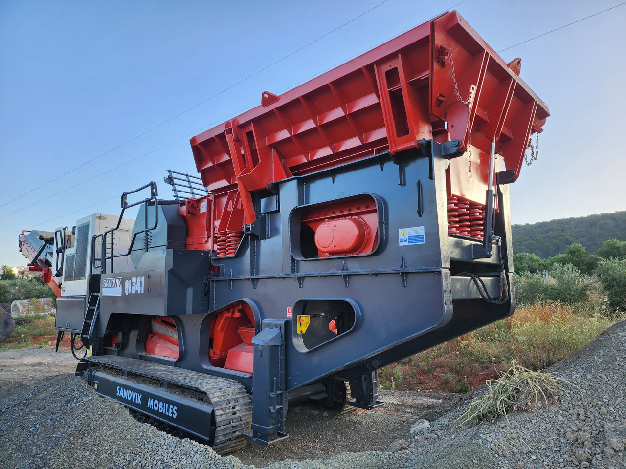 SANDVIK QJ341 - Trituradora de mandíbula: foto 2 SANDVIK QJ341 - Trituradora de mandíbula: foto 2