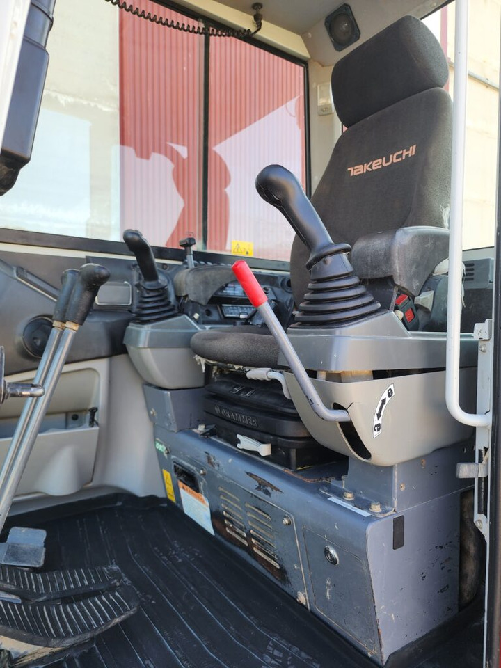 Miniexcavadora TAKEUCHI TB260: foto 10