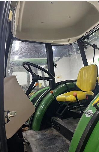 John Deere 1404 - Tractor: foto 3 John Deere 1404 - Tractor: foto 3