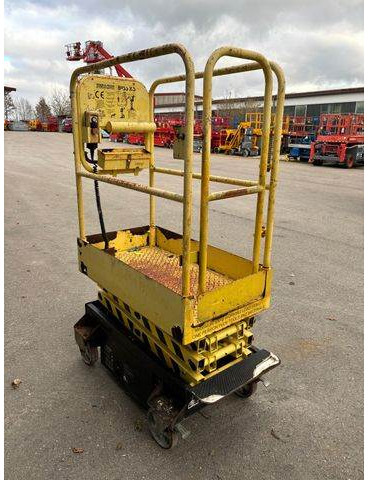 Boss 4,55m Arbeitsbühne Personenlift, BJ 2012 - Plataforma de tijeras: foto 4 Boss 4,55m Arbeitsbühne Personenlift, BJ 2012 - Plataforma de tijeras: foto 4