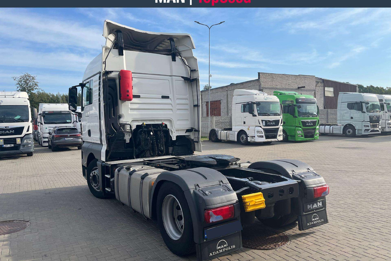 MAN 18.460 4X2 XLX cab (8902) - Cabeza tractora: foto 3 MAN 18.460 4X2 XLX cab (8902) - Cabeza tractora: foto 3