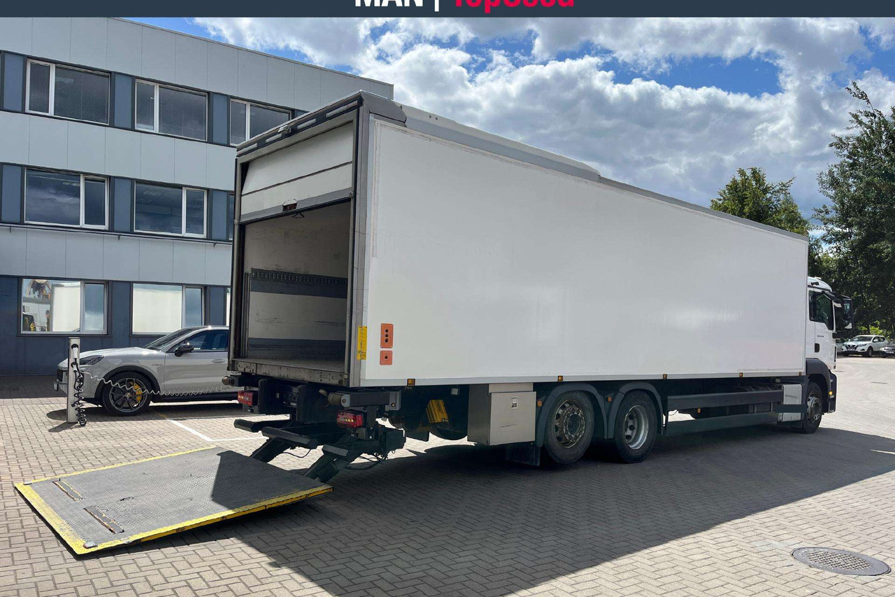 MAN 26.320 6X2-4 LL Carrier Frigo (08749) - Camión frigorífico: foto 5 MAN 26.320 6X2-4 LL Carrier Frigo (08749) - Camión frigorífico: foto 5