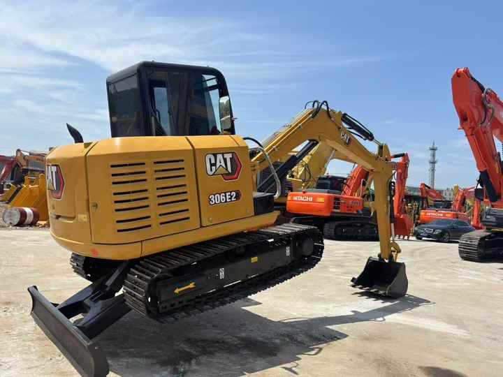 6 Ton Used Cat 305.5 306 307e 308 Crawler Excavator Mini Caterpillar 305.5 E2 for Sale China Cat305.5 Cat305.5e2 Low Price - Excavadora: foto 3 6 Ton Used Cat 305.5 306 307e 308 Crawler Excavator Mini Caterpillar 305.5 E2 for Sale China Cat305.5 Cat305.5e2 Low Price - Excavadora: foto 3
