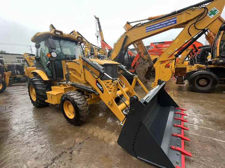 Backhoe loader CAT 420F loader used cheap CAT 420F loader and digger in good running condition on sale - Retroexcavadora: foto 5 Backhoe loader CAT 420F loader used cheap CAT 420F loader and digger in good running condition on sale - Retroexcavadora: foto 5