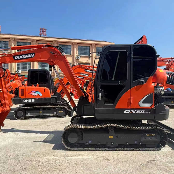 Doosan DX60 DX60-9c DH60-7 DX60W DX80 DX75 DX55 DH35 DH55 Used Mini Excavator Mas Maquinaria Municipal Y Ambiental - Excavadora: foto 1 Doosan DX60 DX60-9c DH60-7 DX60W DX80 DX75 DX55 DH35 DH55 Used Mini Excavator Mas Maquinaria Municipal Y Ambiental - Excavadora: foto 1