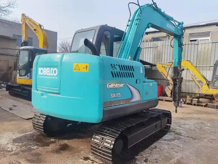 Good Condition Used Excavator Sk75-8 With Original Parts Cheap Japan Original Kobelco brand sk75 sk75-8 sk75-sr on sale - Miniexcavadora: foto 3 Good Condition Used Excavator Sk75-8 With Original Parts Cheap Japan Original Kobelco brand sk75 sk75-8 sk75-sr on sale - Miniexcavadora: foto 3